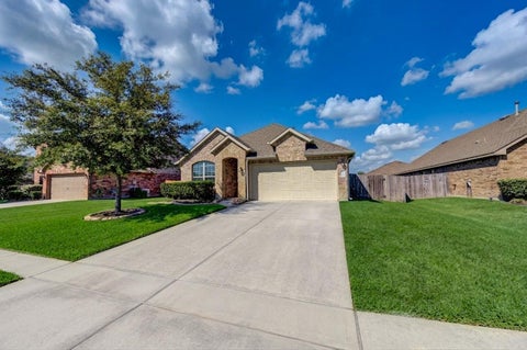 Photo of 18107 Svensson Slade Lane, Houston, TX 77044 (MLS # 70216030)