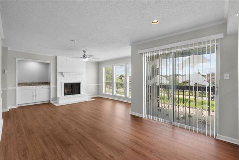 Photo of 260 El Dorado Boulevard #3208, Houston, TX 77598 (MLS # 9212735) Photo of 260 El Dorado Boulevard #3208, Houston, TX 77598 (MLS # 9212735)