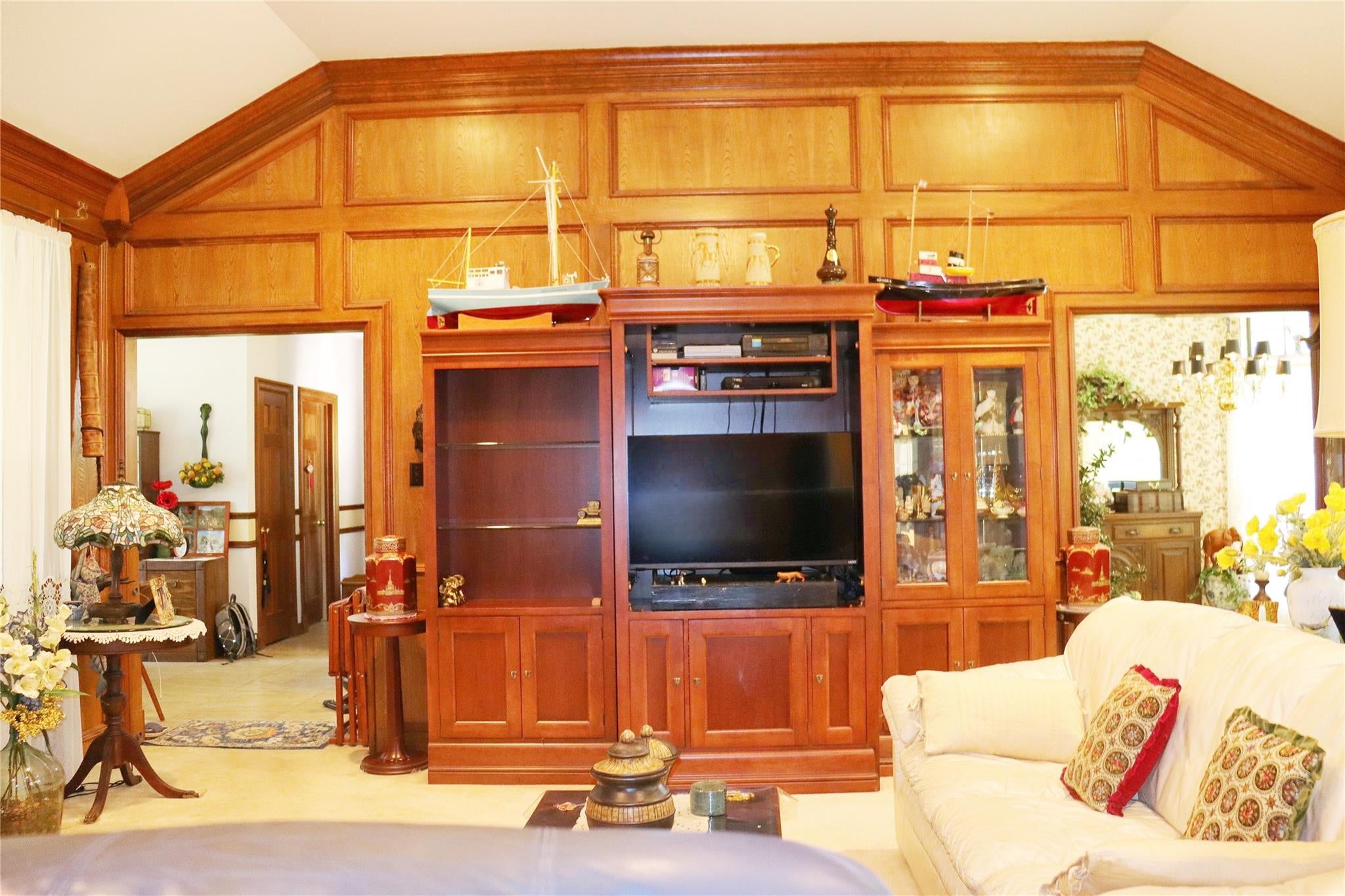 1927 Oak Island Drive