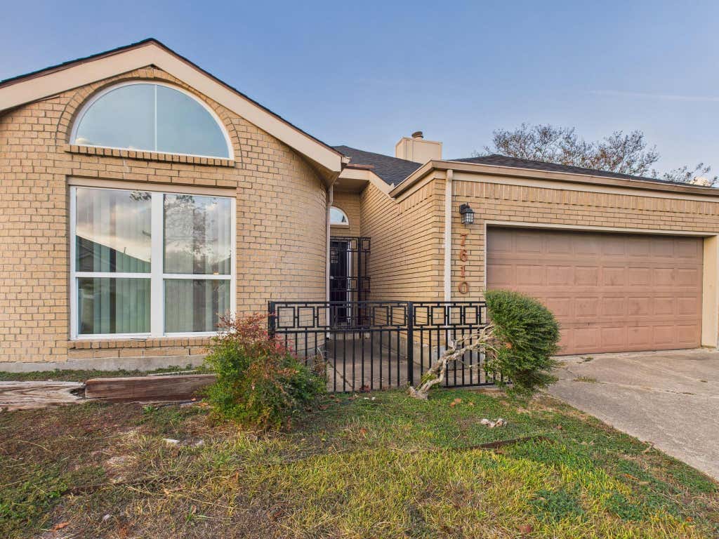Photo of 7610 Hopewell Lane, Houston, TX 77071 (MLS # 50619282)