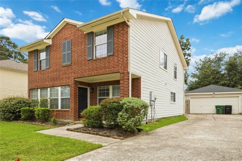 Photo of 422 Laurel Pine Drive, Houston, TX 77339 (MLS # 30697605)