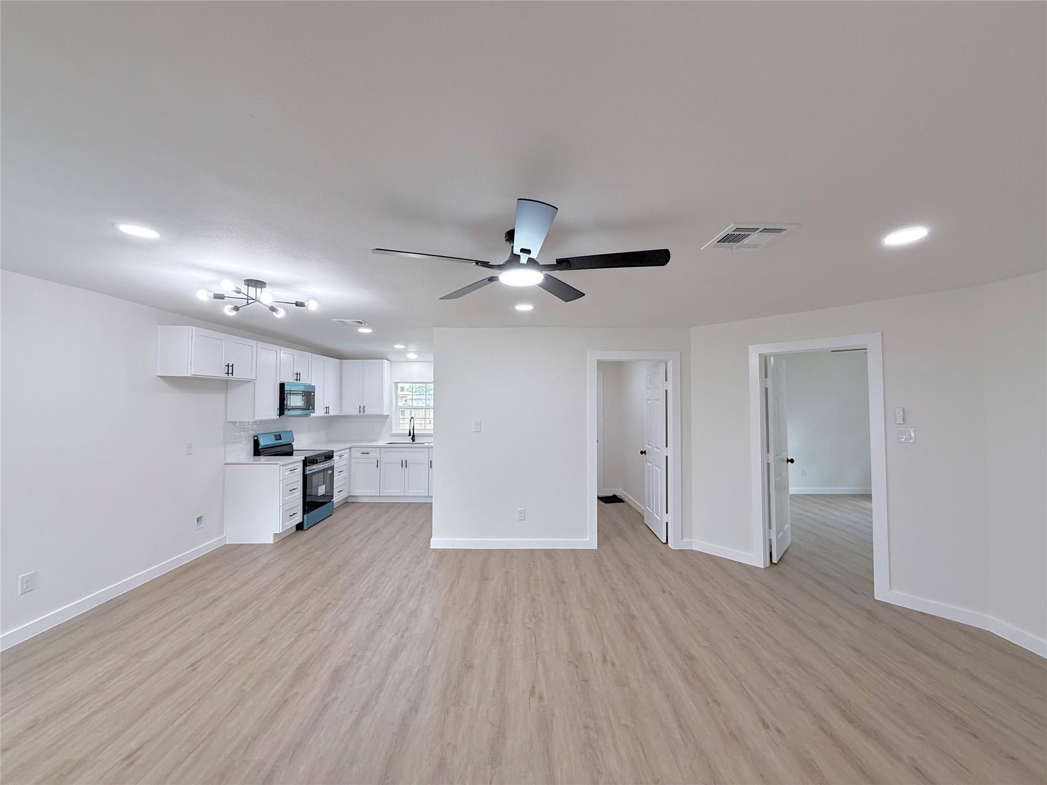 3418 Oleander Avenue