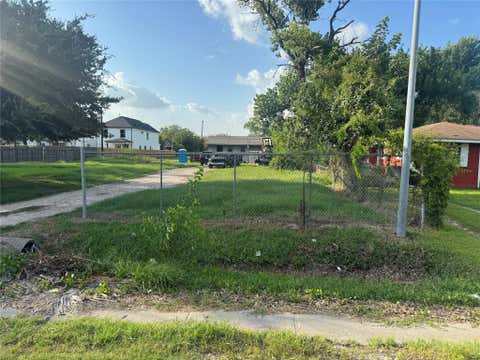 Photo of 763 Junell Street, Houston, TX 77088 (MLS # 62079025)