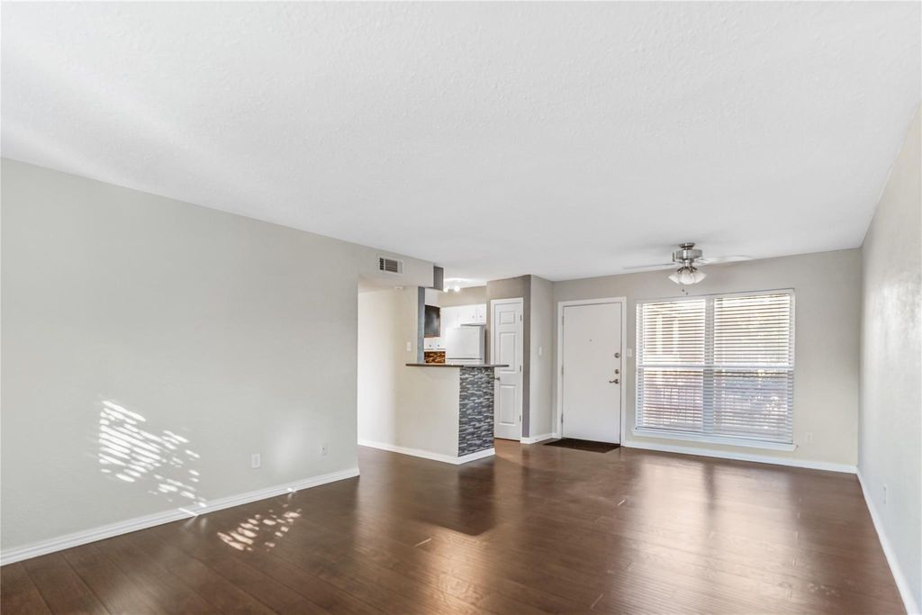 Photo of 419 Marshall Street #10, Houston, TX 77006 (MLS # 97939203)