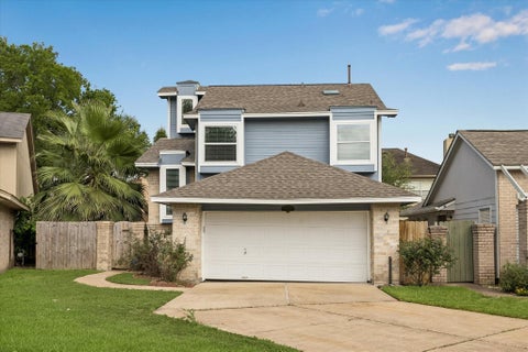 Photo of 12419 Truesdell Drive, Houston, TX 77071 (MLS # 40963596)