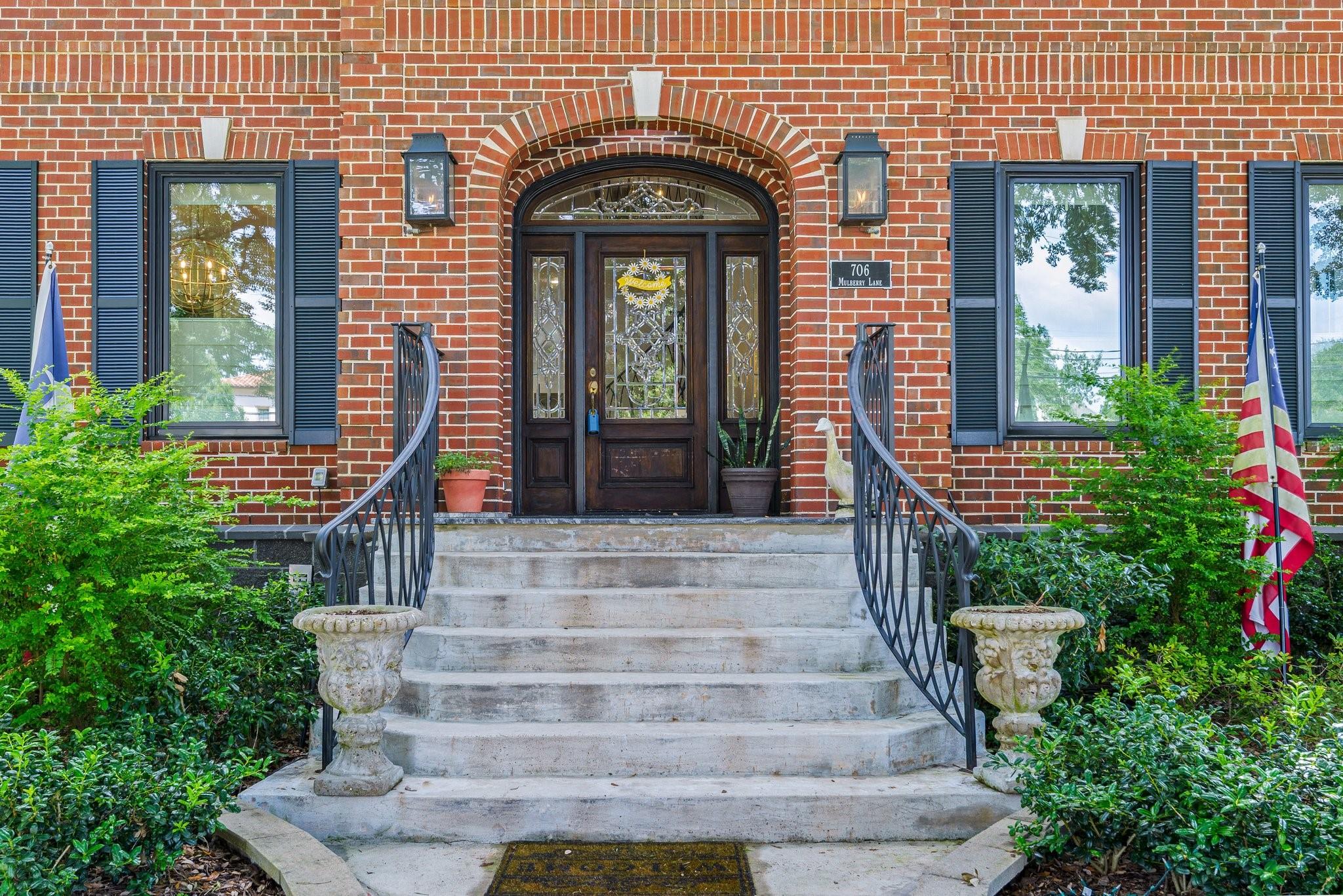 706 Mulberry Lane