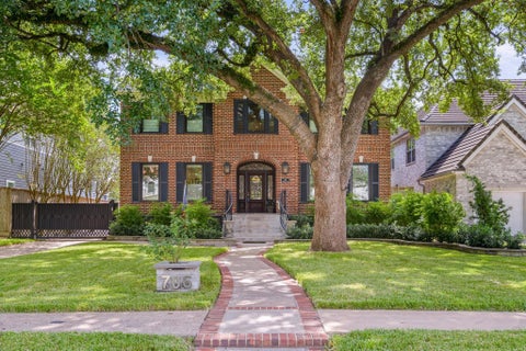 Photo of 706 Mulberry Lane, Bellaire, TX 77401 (MLS # 66424453)