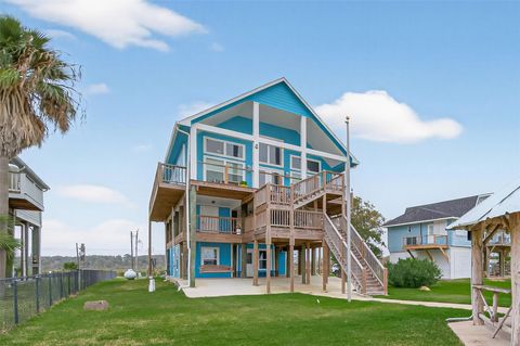 Photo of 5226 Bayside Drive, Baytown, TX 77523 (MLS # 12610089)