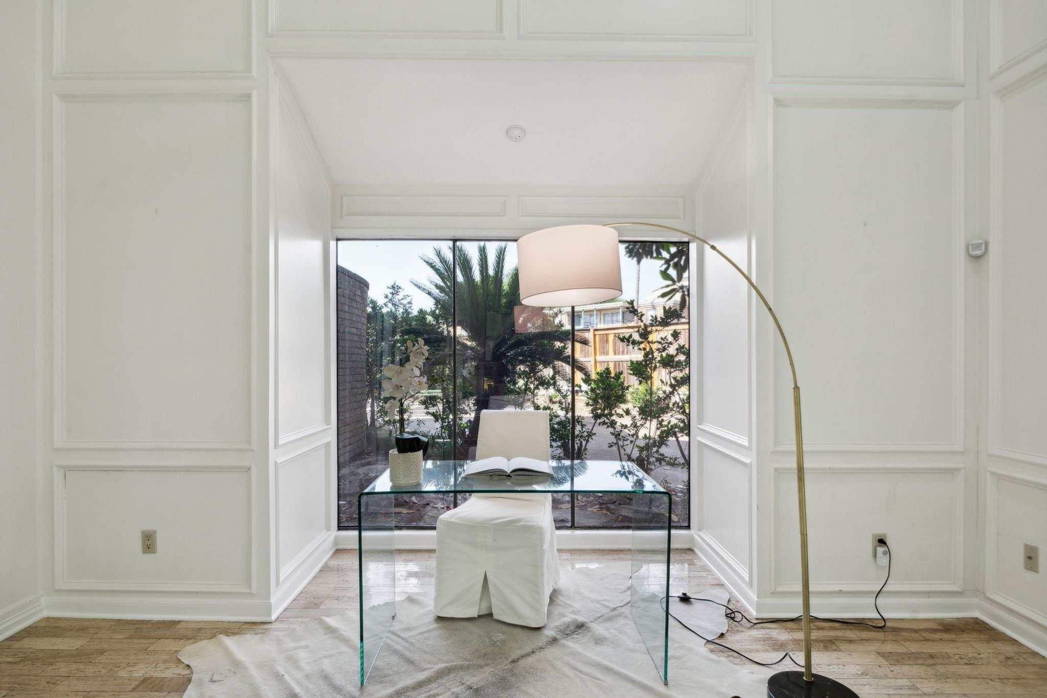 8800 Woodway Drive 15