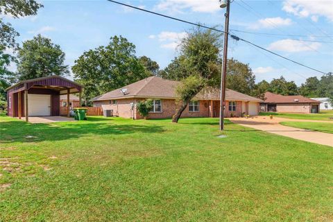 Photo of 125 Golfview Drive, Hilltop Lakes, TX 77871 (MLS # 66362897) Photo of 125 Golfview Drive, Hilltop Lakes, TX 77871 (MLS # 66362897)