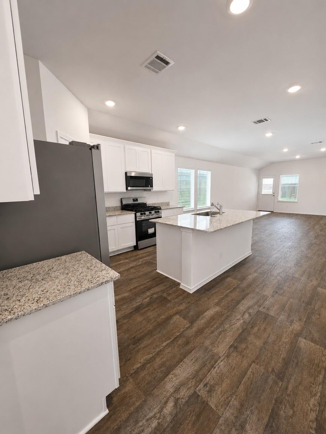 3523 Turnpike Drive