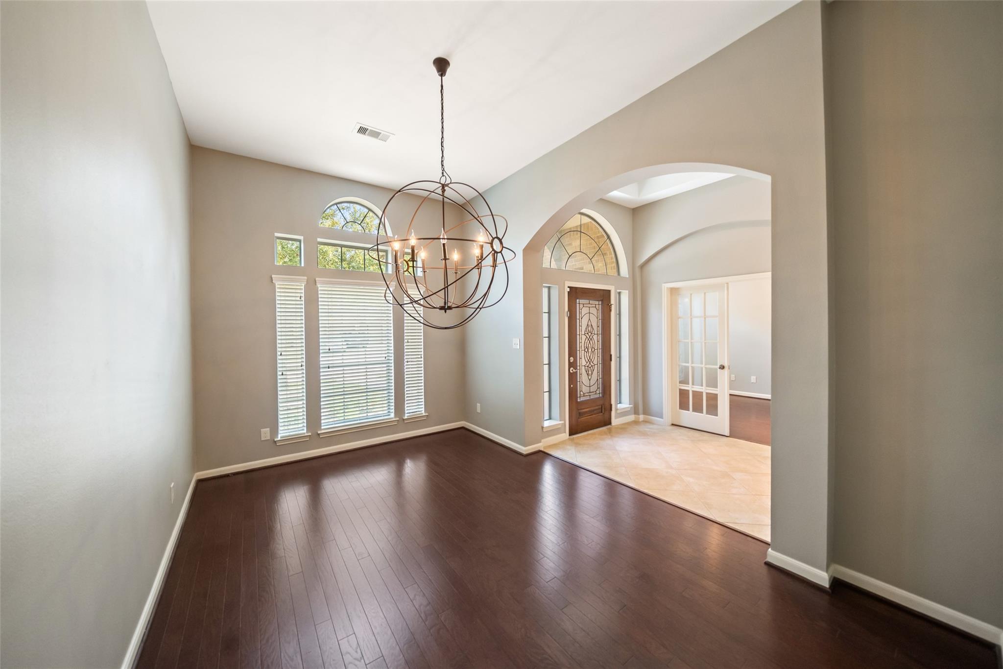 2818 Red Maple Drive