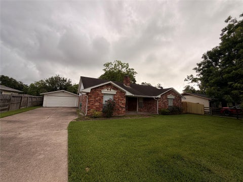 Photo of 120 Texas Avenue, League City, TX 77573 (MLS # 93213192)