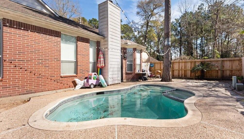 20707 Redbud Trail
