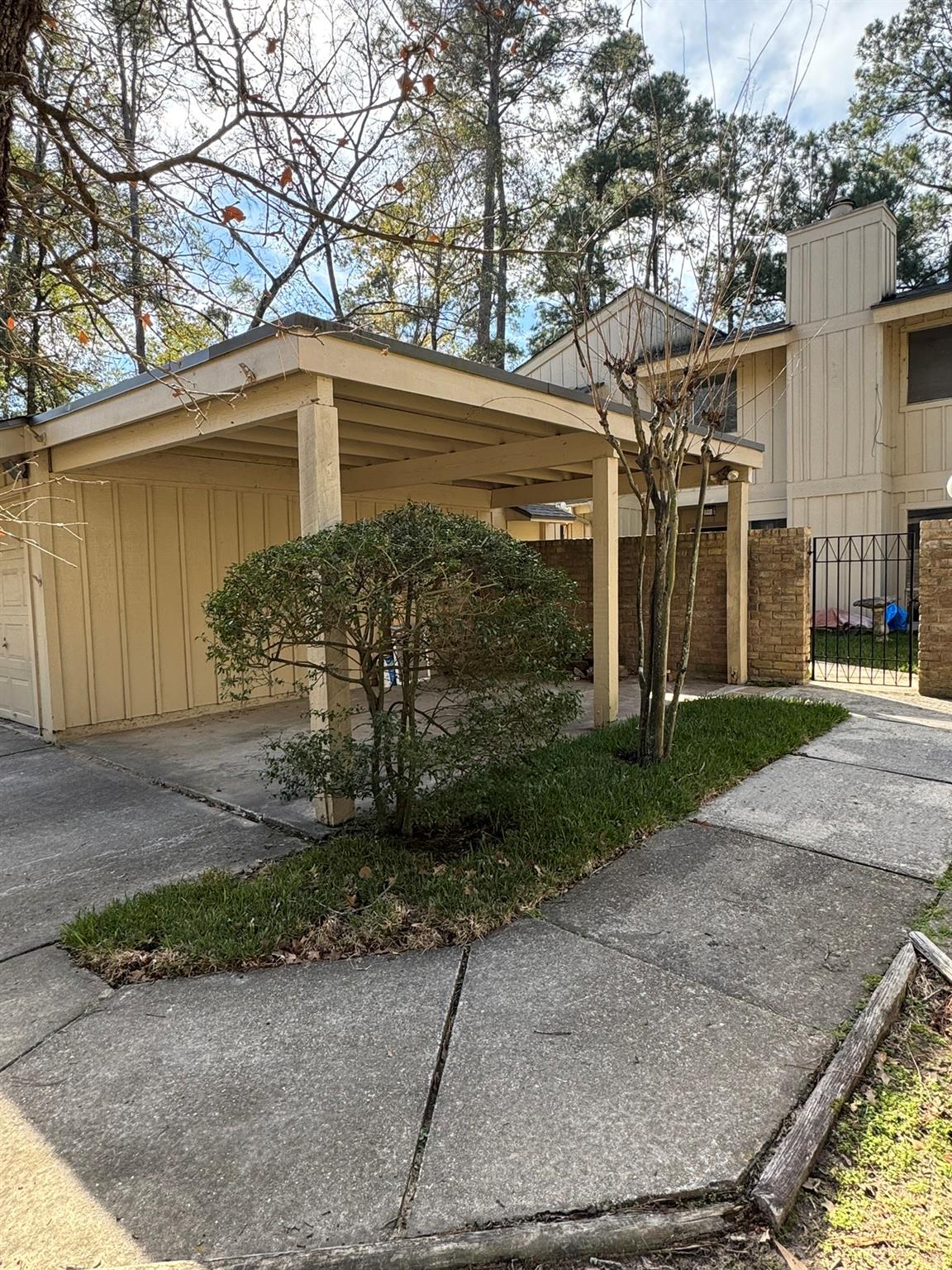 2329 W Settlers Way