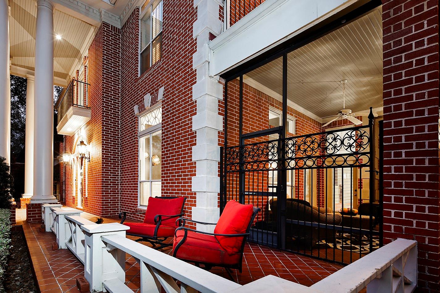 38 Grogans Point Road