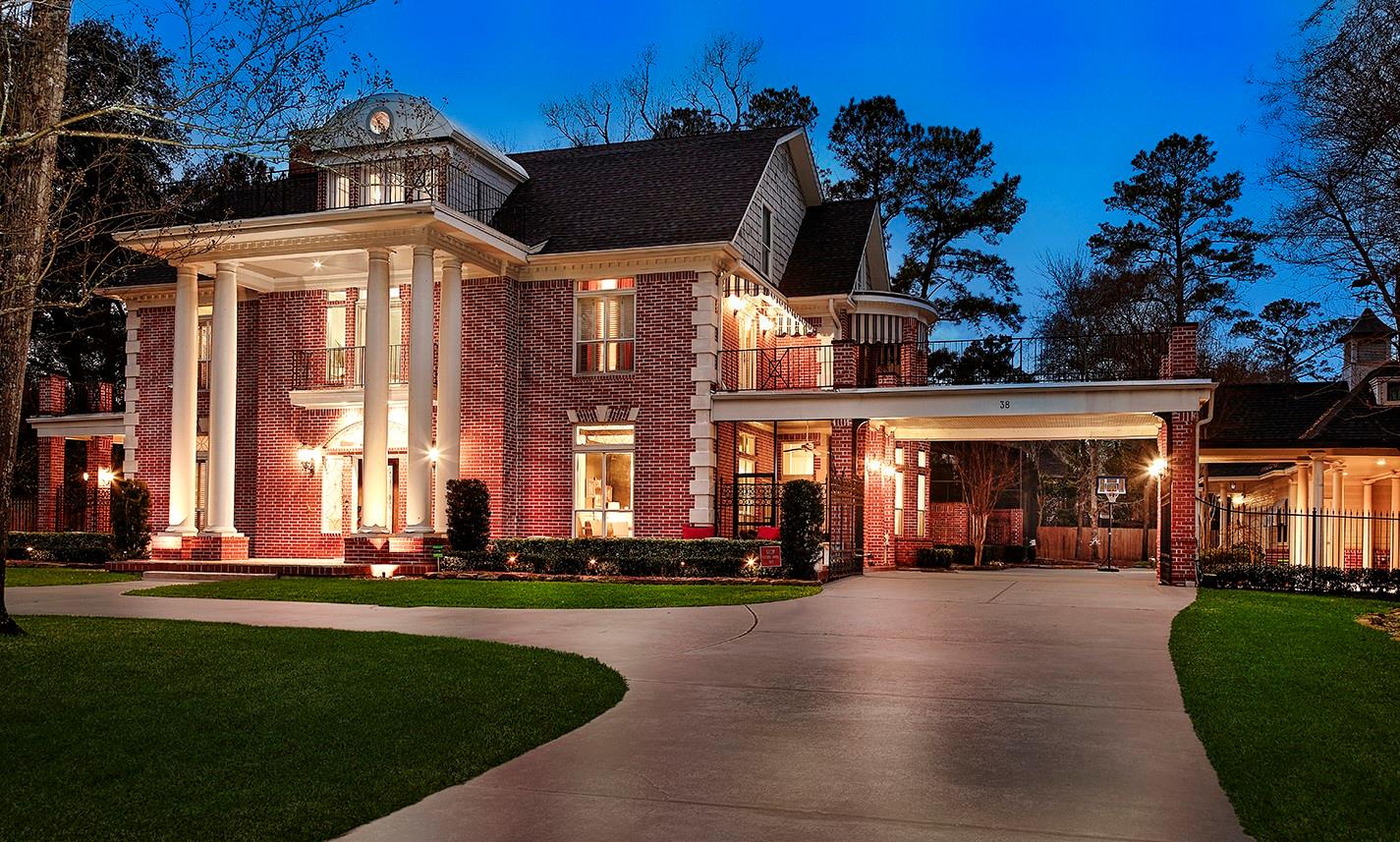 38 Grogans Point Road