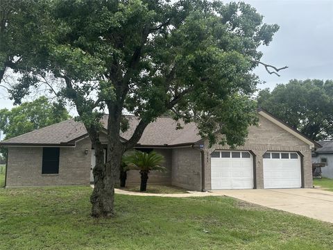 Photo of 7210 Mikes ST, Wallis, TX 77485 (MLS # 85957520)