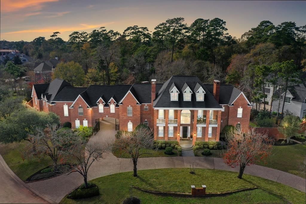 Photo of 63 N Windsail Place, The Woodlands, TX 77381 (MLS # 32320278)