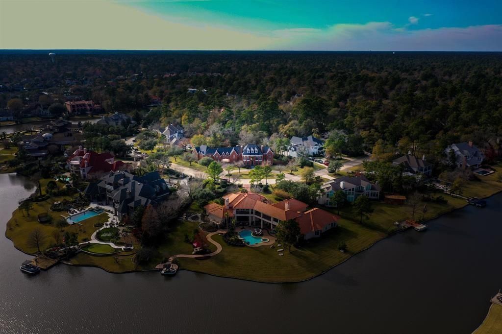 Photo of 63 N Windsail Place, The Woodlands, TX 77381 (MLS # 32320278)