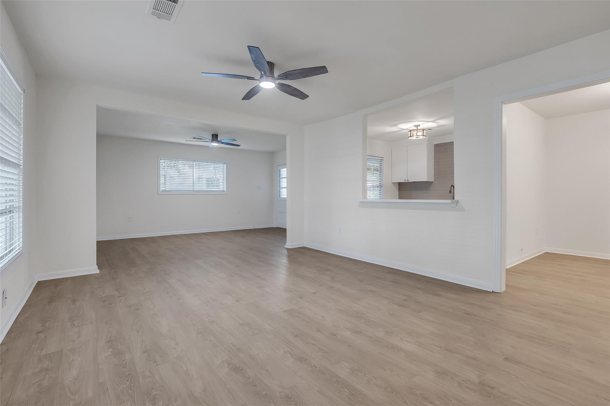 718 E Republic Avenue 1