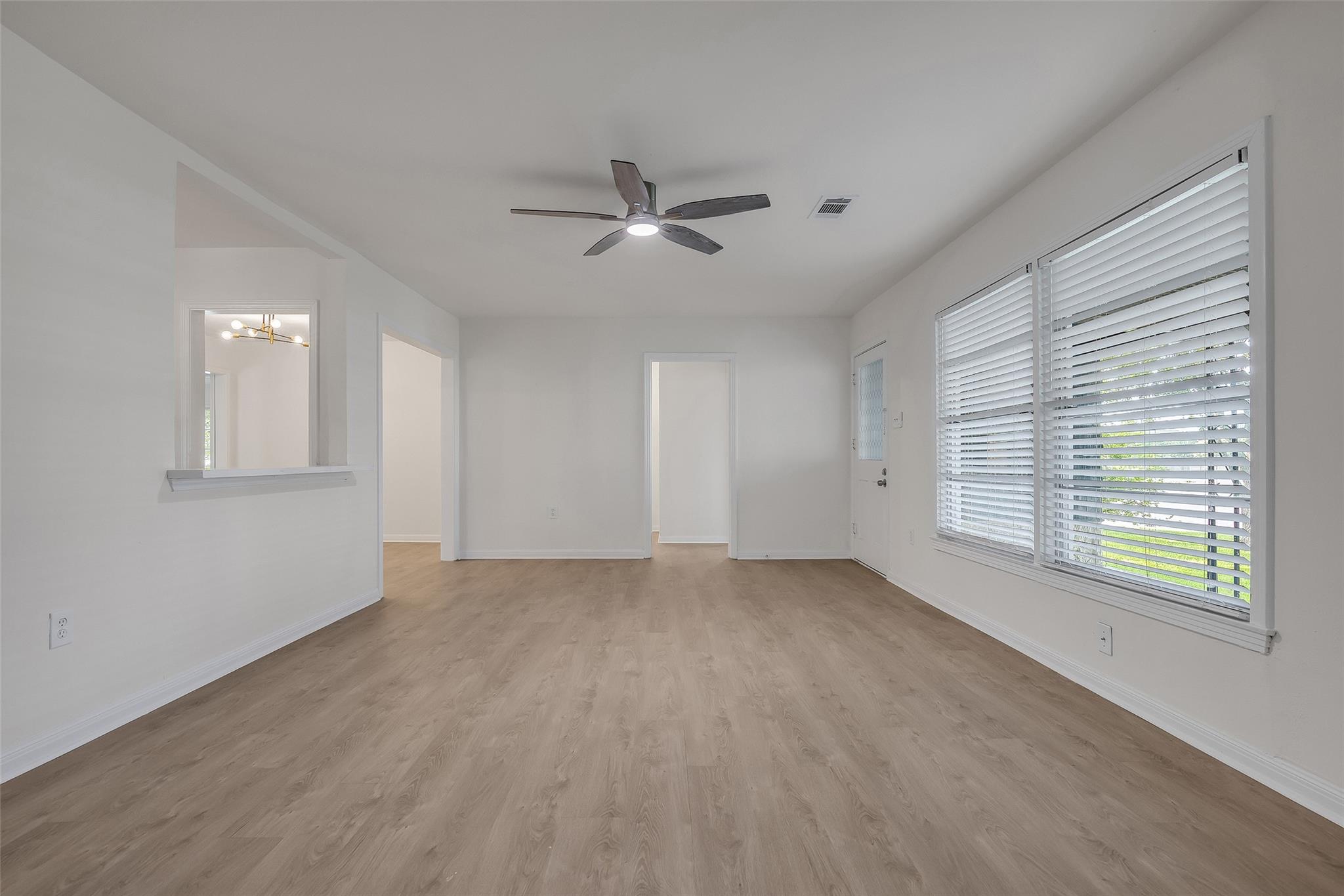 718 E Republic Avenue 1