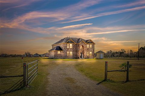 8503 Center Street Hitchcock TX 77563