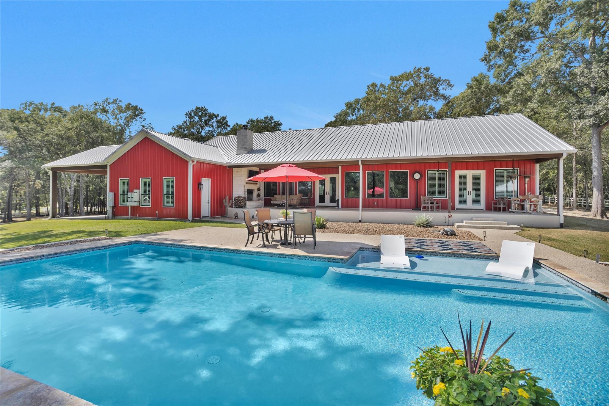 15062 & 15068 Lake Paula Drive