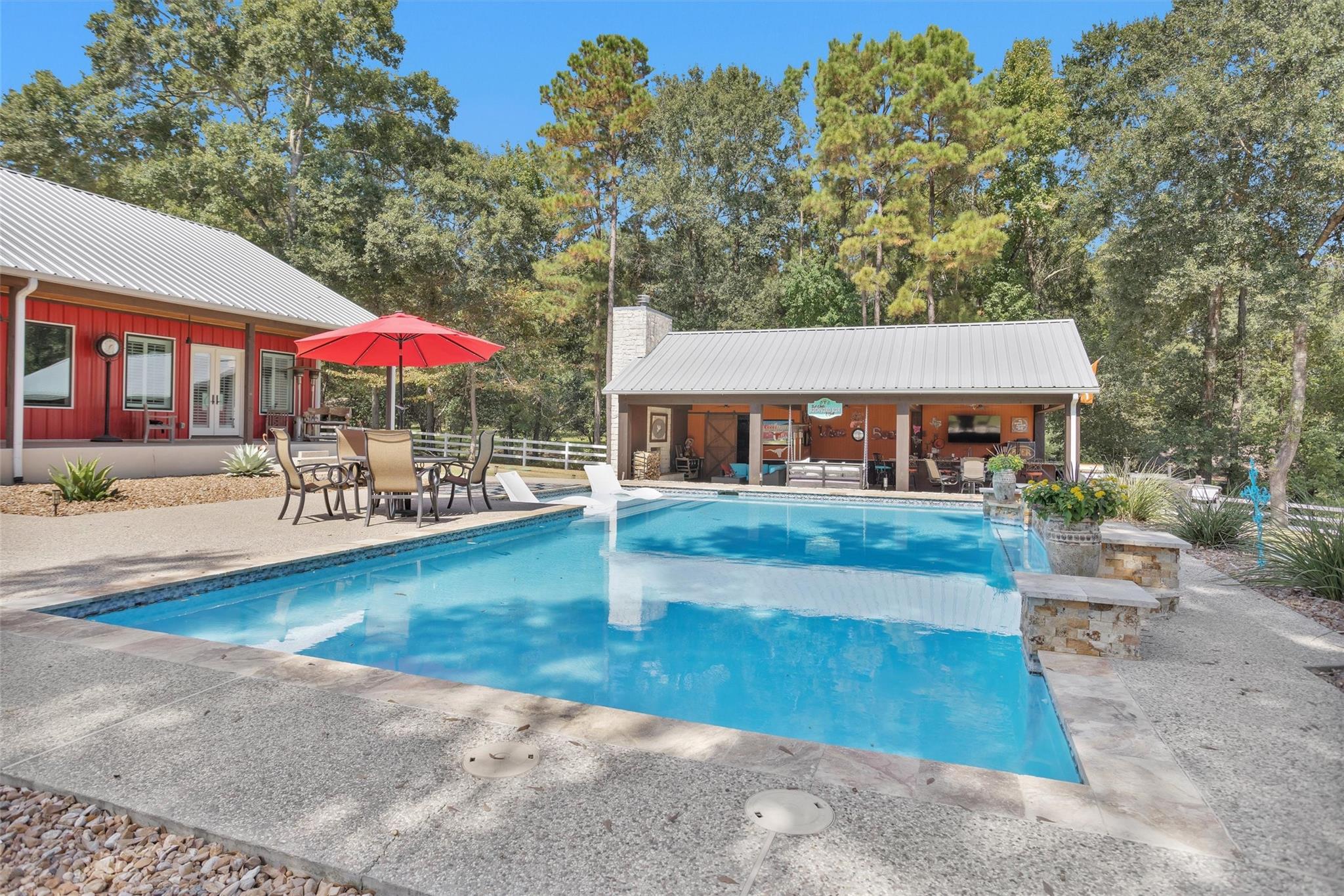 15062 & 15068 Lake Paula Drive