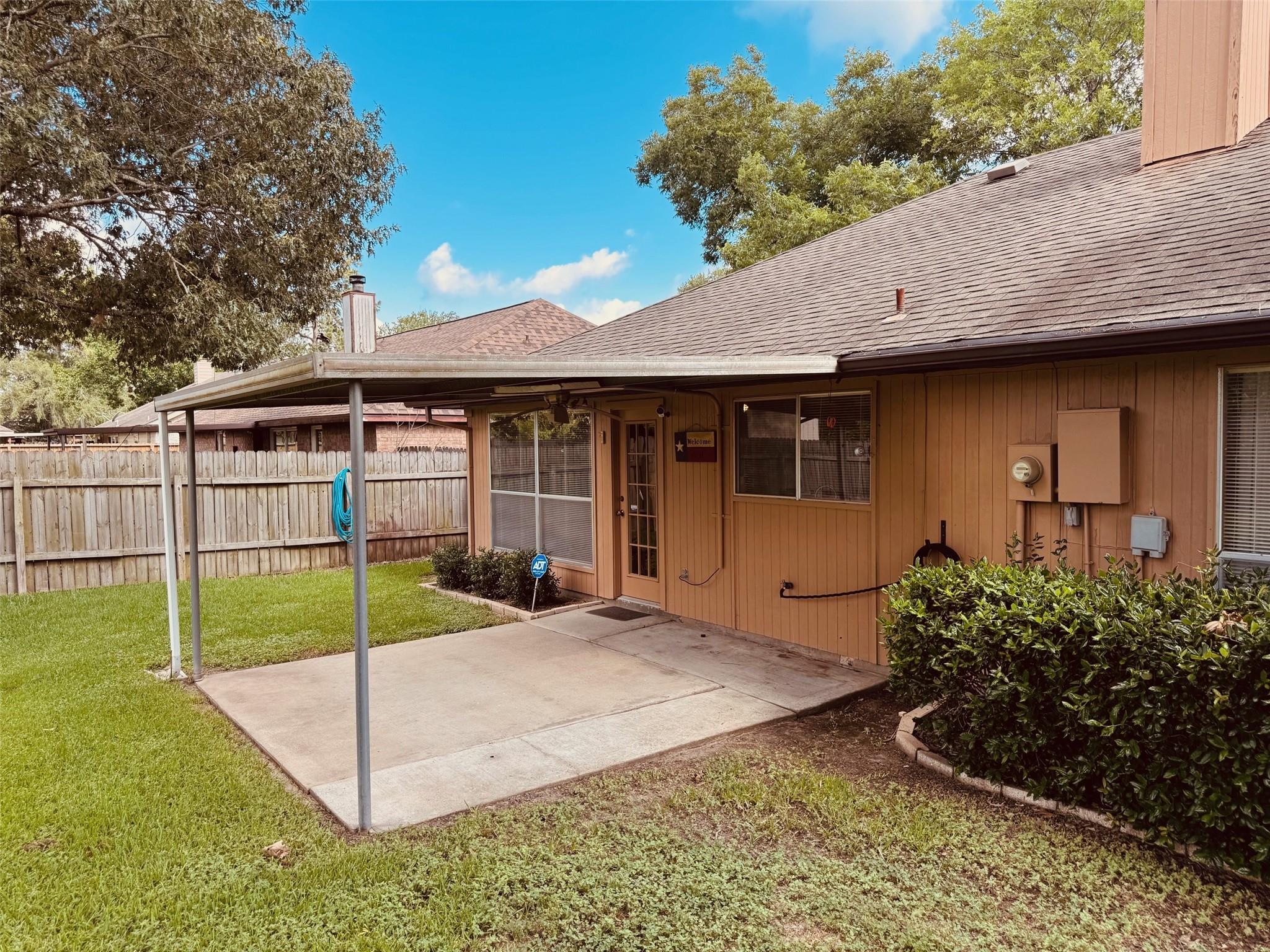 8610 Old Maple Lane