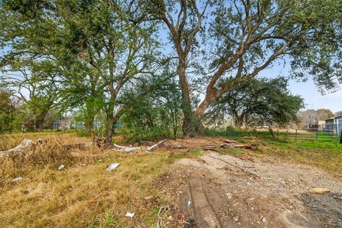 Photo of 3721 Almeda Genoa Road, Houston, TX 77047 (MLS # 51919354)