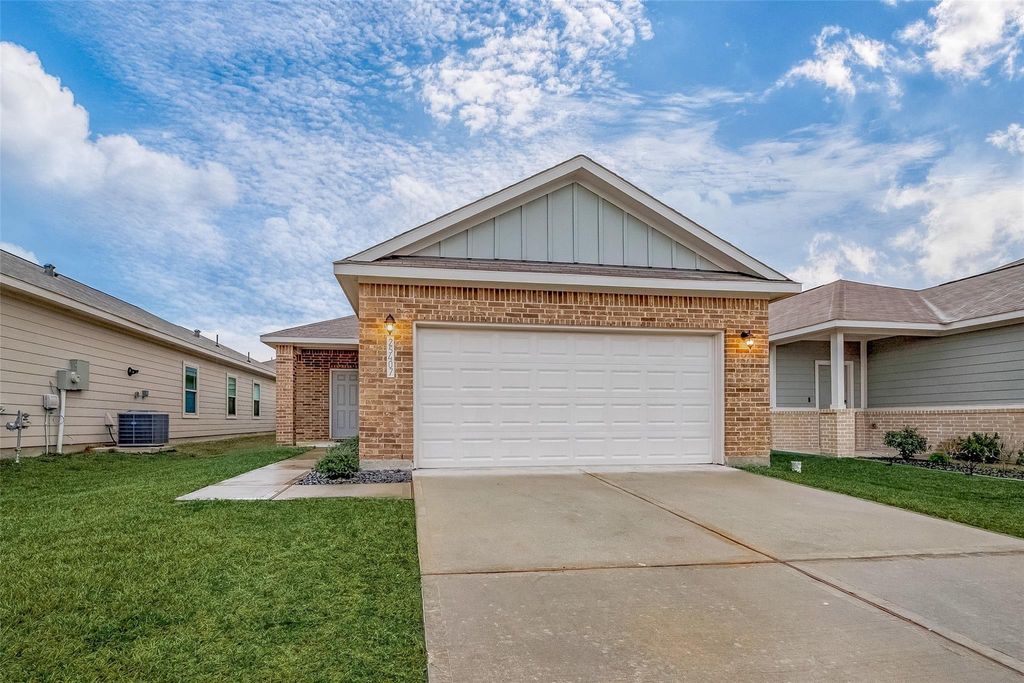 Photo of 25407 Northpark Lake Drive, Porter, TX 77365 (MLS # 54150375)