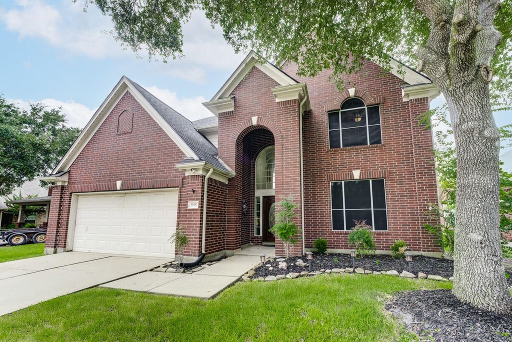 Photo of 515 Deer Hollow Drive, Sugar Land, TX 77479 (MLS # 70387618)