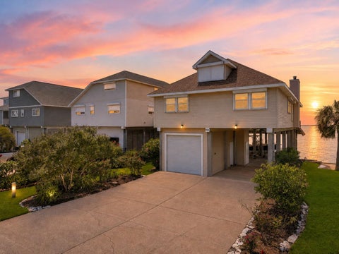 Photo of 243 Isles End Road #RR2, Tiki Island, TX 77554 (MLS # 45945019)