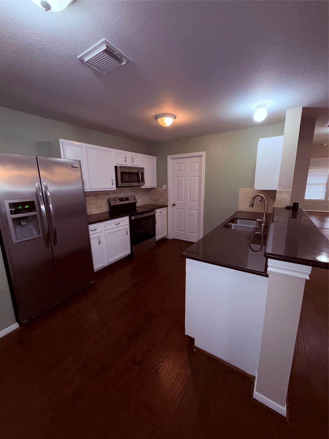 1647 Prairie Shadows Way