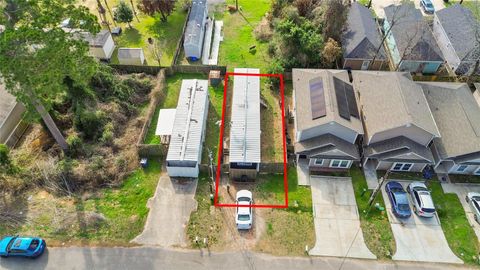 Homes For Sale - 16905 Glenheath<br/> Montgomery, TX 77316