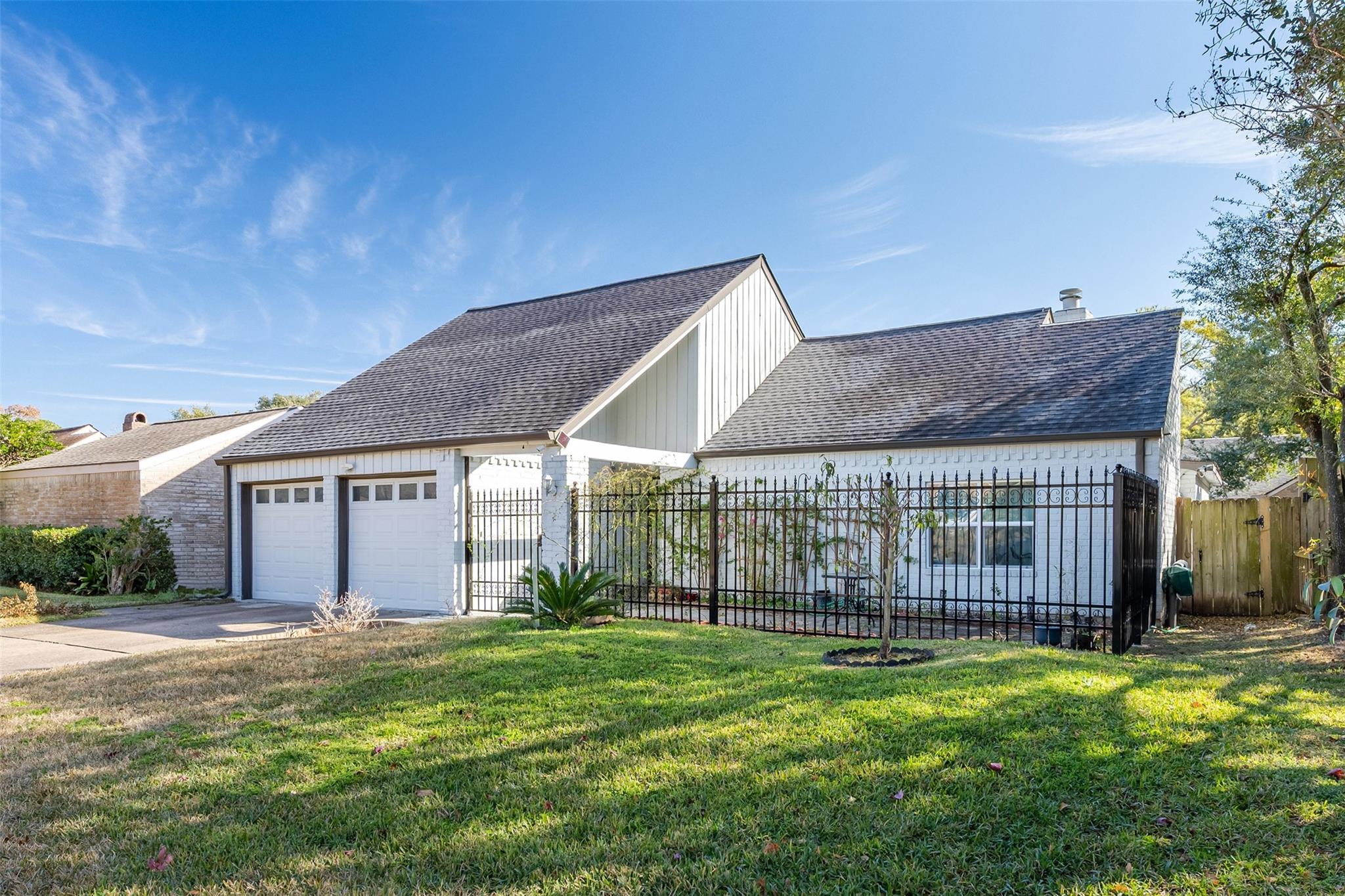 2111 Gray Falls Drive