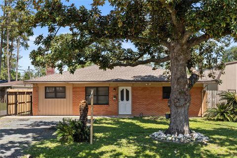 Photo of 417 Sikes Street, Houston, TX 77018 (MLS # 23242189)