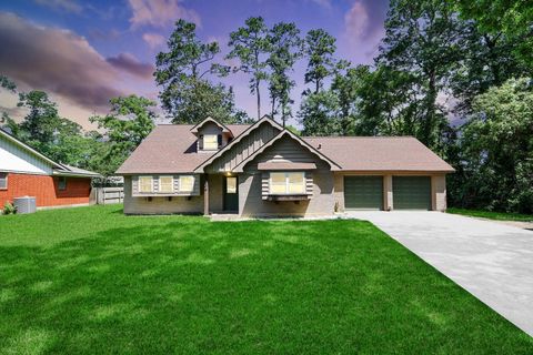 Photo of 308 Wildwood Lane, Conroe, TX 77301 (MLS # 4822825)