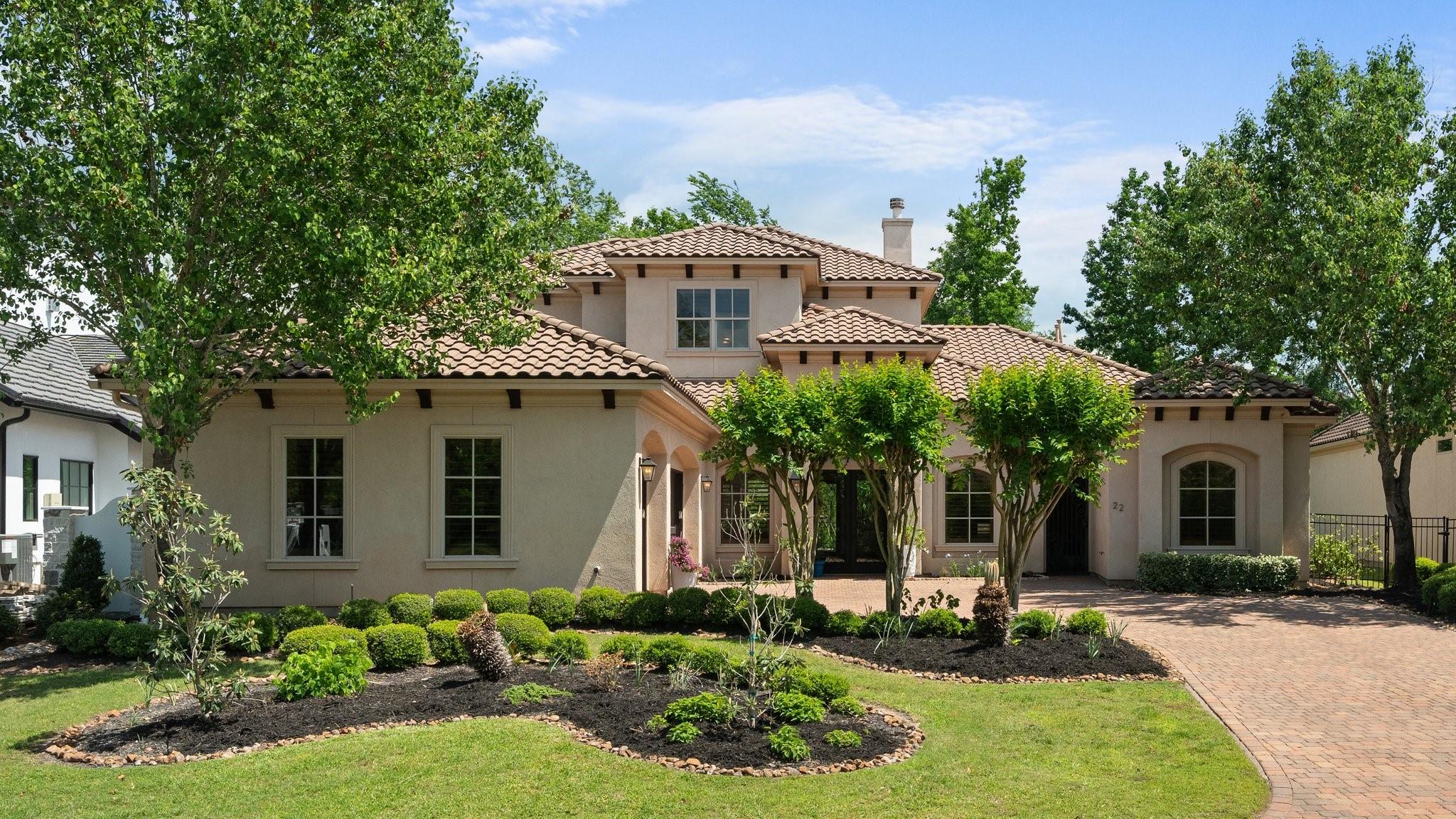 22 Johnathan Landing Court