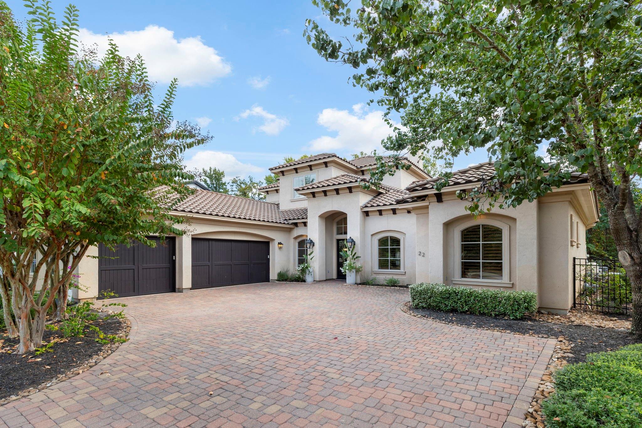 22 Johnathan Landing Court