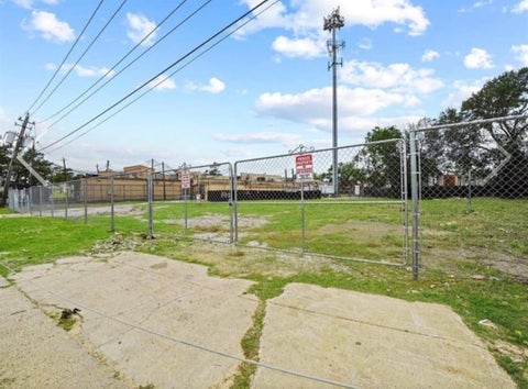 Vacant Land For Sale - 5723 Lost Forest Drive<br/> Houston, TX 77092