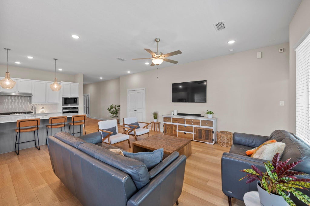 Photo of 7214 Oak Grove Trail, Katy, TX 77493 (MLS # 39033360)