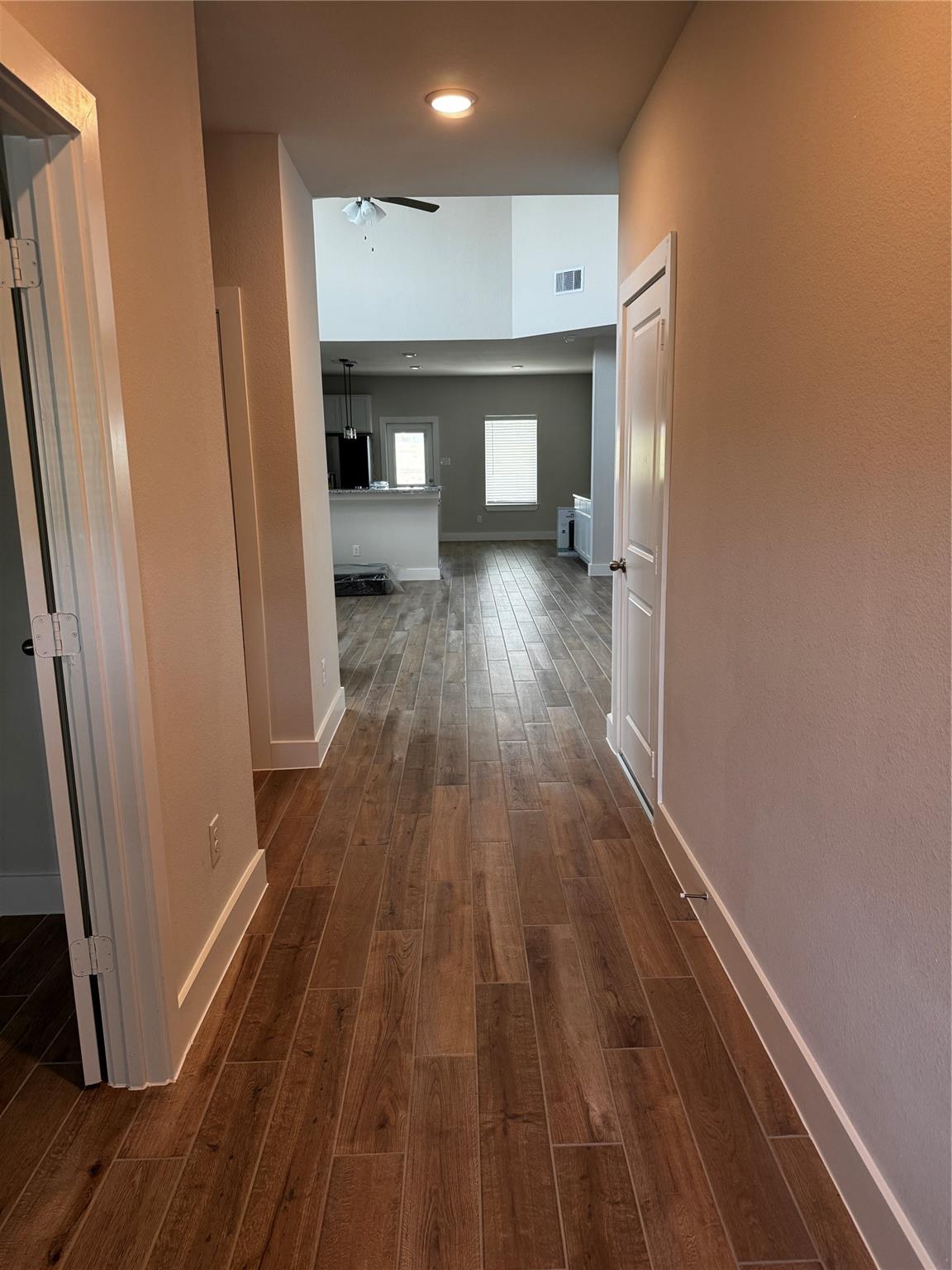 359 Twin Lakes Boulevard W