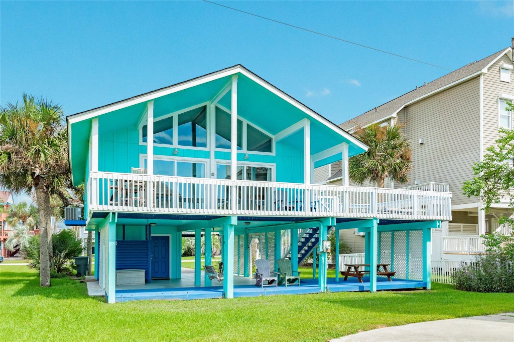 Photo of 13633 San Domingo Drive, Galveston, TX 77554 (MLS # 51733111)