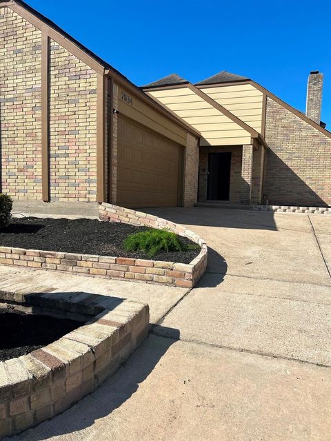 Photo of 7834 Oakington Drive, Houston, TX 77071 (MLS # 71486411)