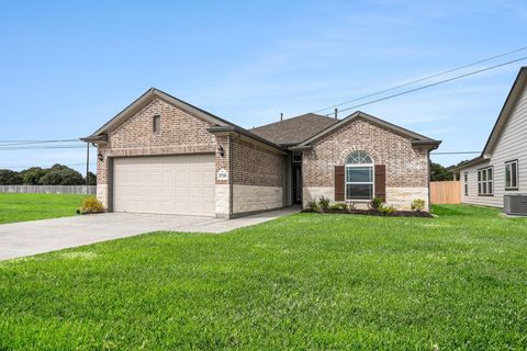 Photo of 3739 Crawford Street, Bay City, TX 77414 (MLS # 67818866)