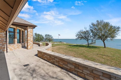 Tiny photo for 1718 Roscoe Street, La Porte, TX 77571 (MLS # 12499138)