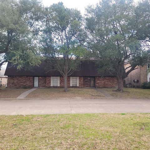 Photo of 3106 Oakmont Drive, Orange, TX 77630 (MLS # 23526641)