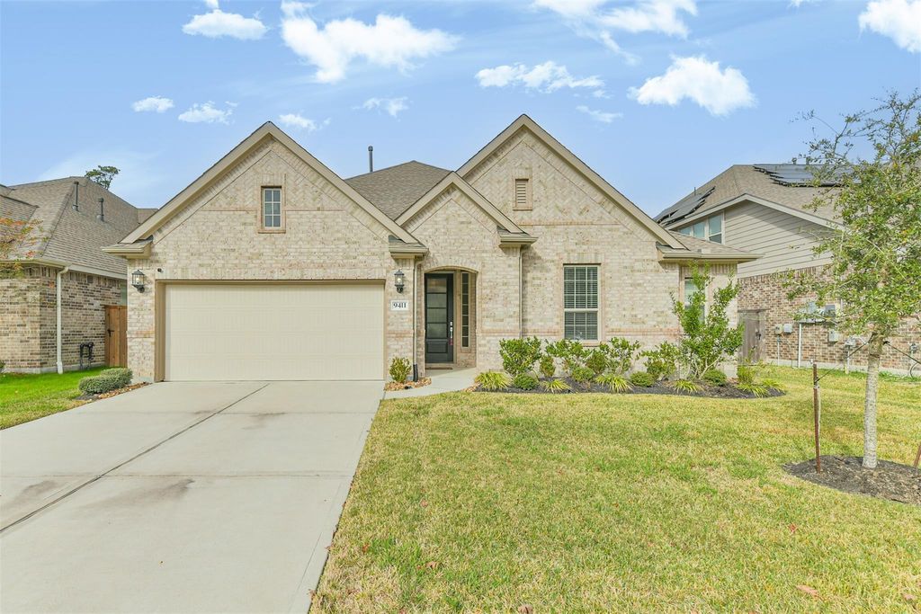 Photo of 9411 Thornbluff Creek Court, Porter, TX 77365 (MLS # 12260321)